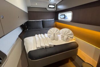 Bali 40 Catspace - Image 9