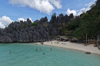 Smith Beach & Coral Garden - Image 4